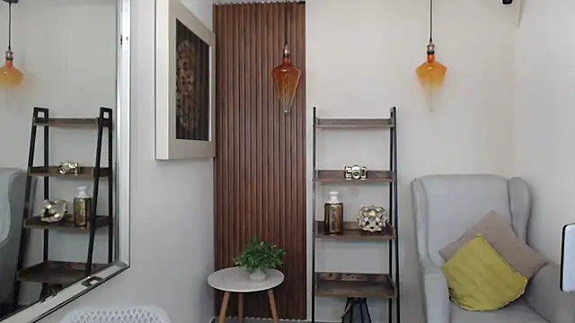 Coral Lise online show from November 2025 11:11:02 AM