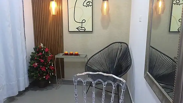 Coral Lise online show from December 2025 11:20:02 AM