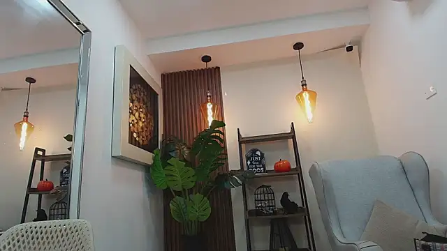 Coral Lise online show from October 2025 01:36:02 PM