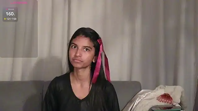 YuliethPetite online show from February 2026 12:10:02 AM