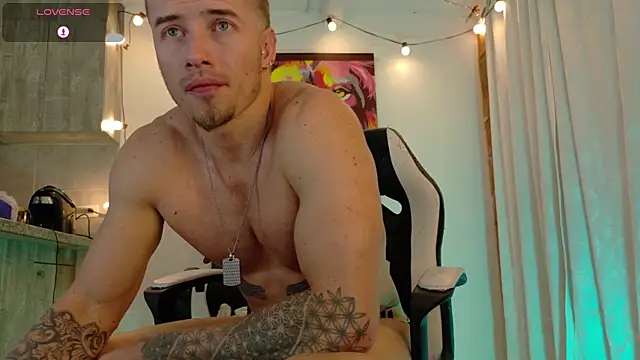 Ryannblue07 online show from October 2025 02:21:01 AM