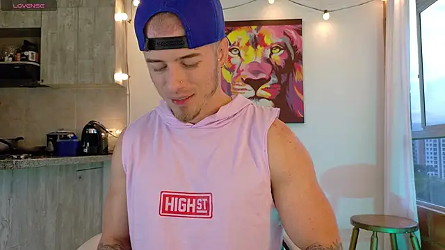 Ryannblue07 online show from October 2025 10:34:01 PM