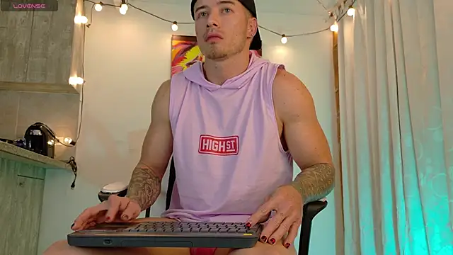 Ryannblue07 online show from October 2025 11:36:01 PM