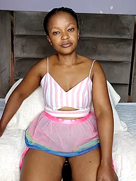 ShyTiny Bae online show from November 2025 08:24:01 PM