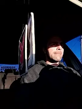 MaksDzubaV online show from March 2026 03:06:01 PM