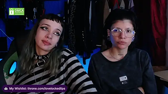 Snapshot of lovelockedlips chatting on June 2026 12:49:02 AM lovelockedlips online show from June 2026 12:49:02 AM