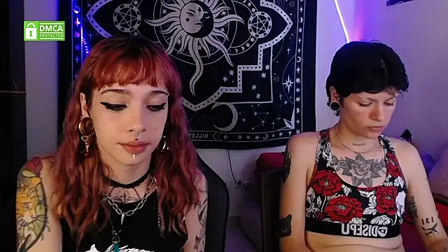 lovelockedlips online show from October 2025 08:43:01 PM