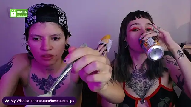 lovelockedlips online show from April 2026 10:16:02 PM