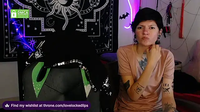 lovelockedlips online show from November 2025 12:32:02 AM