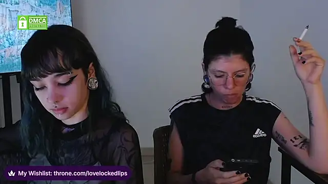 lovelockedlips online show from March 2026 04:38:02 AM