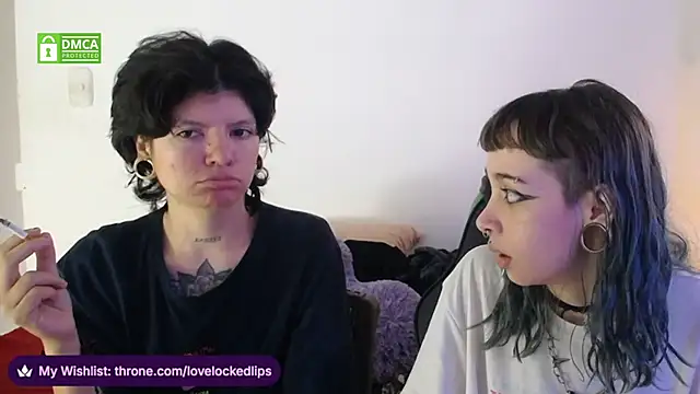 lovelockedlips online show from March 2026 03:33:01 PM