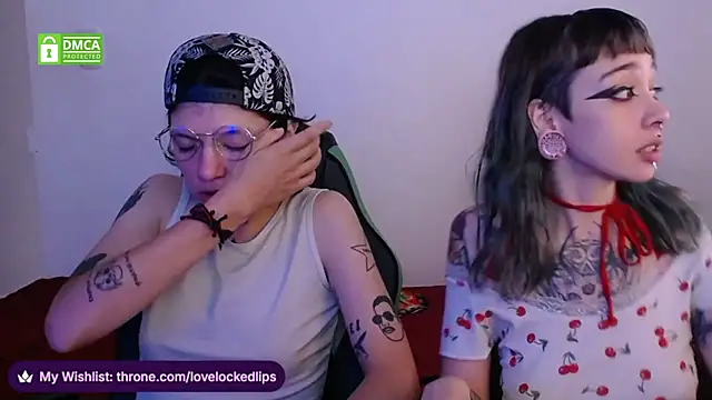 lovelockedlips online show from April 2026 05:47:01 PM