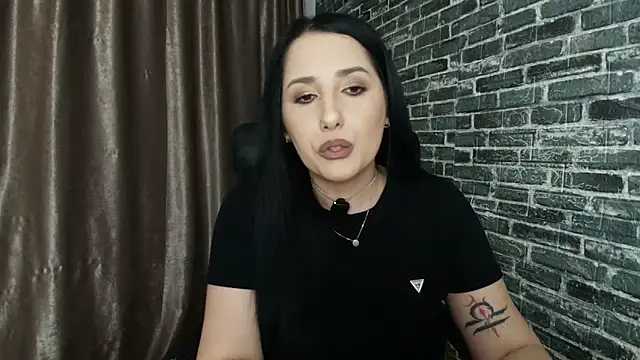 missdyaa online show from April 2026 10:35:01 PM