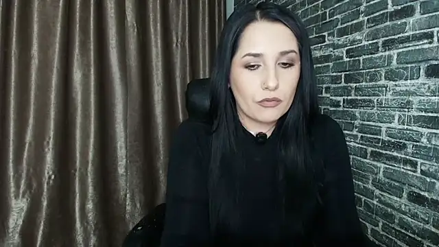 missdyaa online show from May 2026 08:12:01 PM