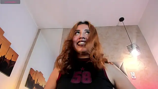 Snapshot of kailinmoonx chatting on May 2026 01:14:01 PM kailinmoonx online show from May 2026 01:14:01 PM