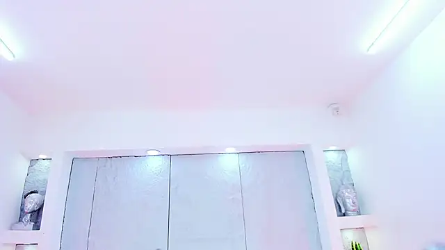 DulceVela  online show from October 2025 10:53:01 PM