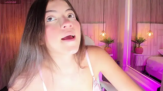 DulceVela  online show from October 2025 10:44:01 PM