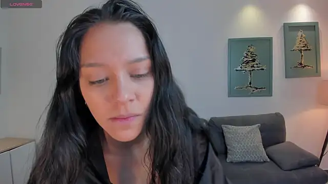 Snapshot of AmaliaCrus chatting on June 2026 06:03:02 PM AmaliaCrus online show from June 2026 06:03:02 PM