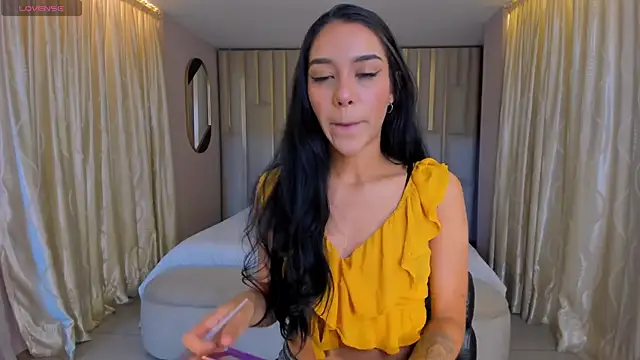 AmaliaCrus online show from January 2026 08:12:01 PM