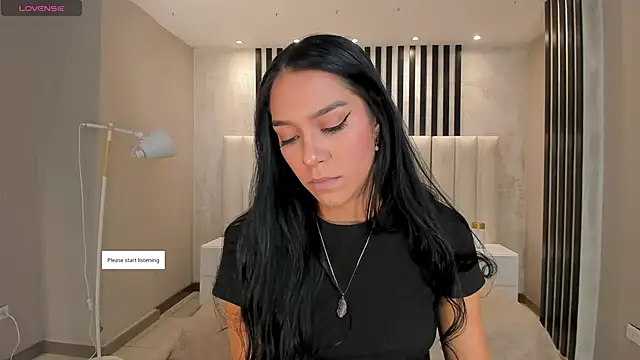 Snapshot of AmaliaCrus chatting on May 2026 08:46:01 PM AmaliaCrus online show from May 2026 08:46:01 PM