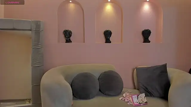 AmaliaCrus online show from February 2026 08:18:01 PM