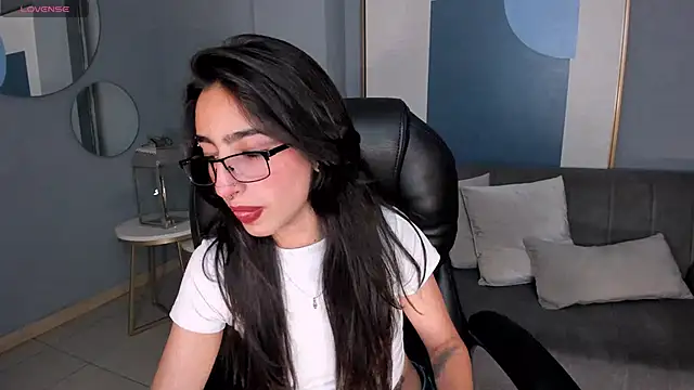 LarisaSmirnov online show from September 2025 01:12:01 AM
