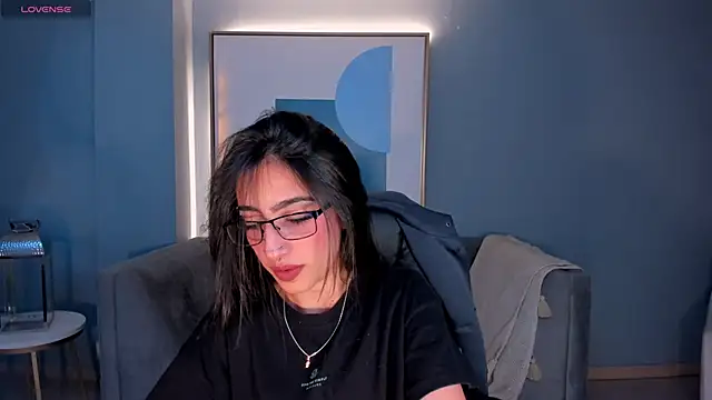 LarisaSmirnov online show from October 2025 04:24:02 AM