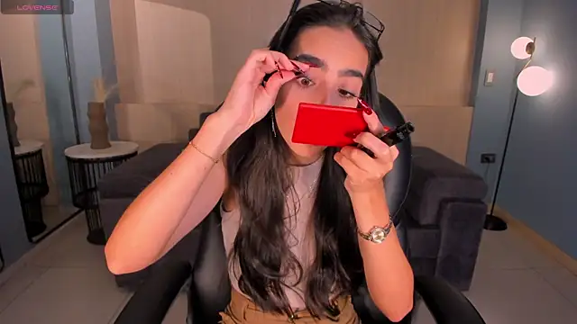 Snapshot of LarisaSmirnov chatting on February 2026 05:07:02 AM LarisaSmirnov online show from February 2026 05:07:02 AM