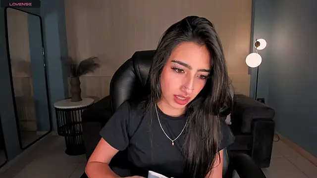 LarisaSmirnov online show from October 2025 05:09:02 AM