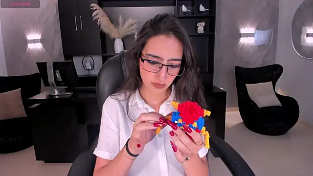 Snapshot of LarisaSmirnov chatting on January 2026 05:03:01 AM LarisaSmirnov online show from January 2026 05:03:01 AM