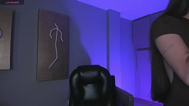 MaiaCollins online show from October 2025 07:10:01 PM