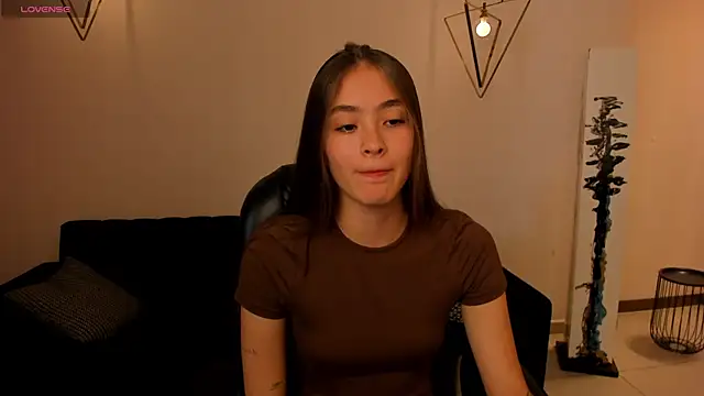 MaiaCollins online show from October 2025 07:00:01 PM