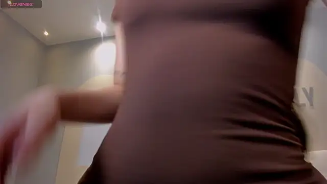 Snapshot of MaiaCollins chatting on February 2026 06:13:02 PM MaiaCollins online show from February 2026 06:13:02 PM