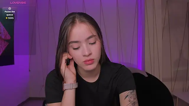 MaiaCollins online show from March 2026 06:35:01 PM