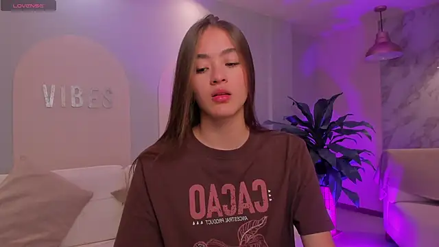 MaiaCollins online show from September 2025 06:14:01 PM