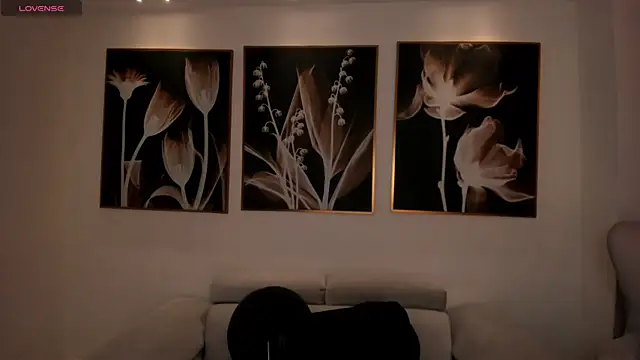 MaiaCollins online show from November 2025 11:36:02 AM