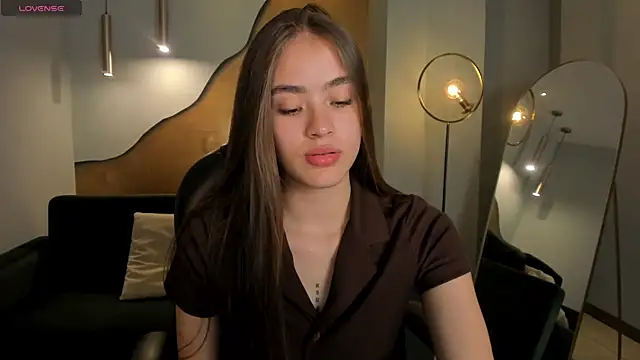 MaiaCollins online show from October 2025 06:52:01 PM