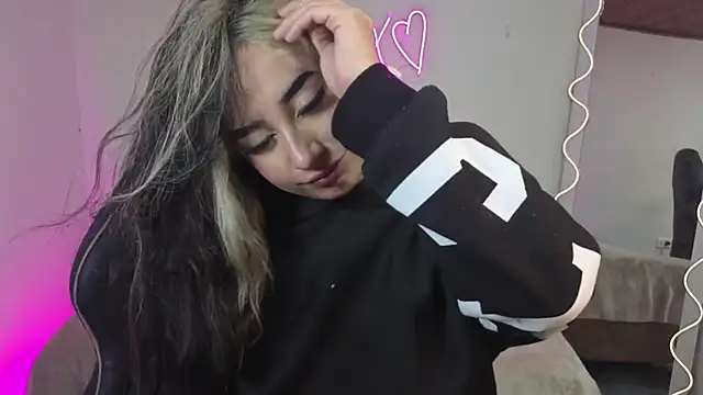 Malory tay1 online show from November 2025 06:56:01 PM