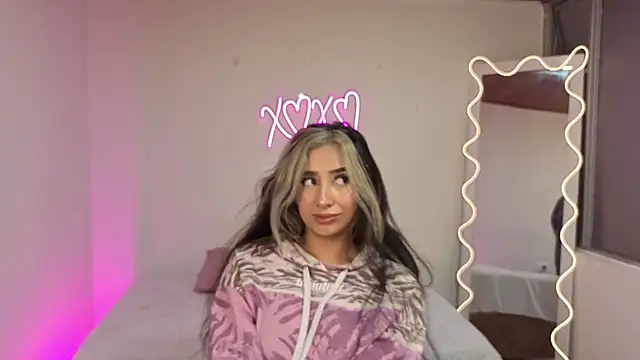 Malory tay1 online show from November 2025 11:47:02 AM