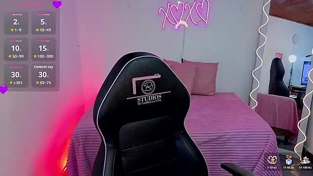 Malory tay1 online show from October 2025 05:31:01 PM