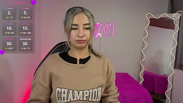 Malory tay1 online show from November 2025 06:34:02 PM