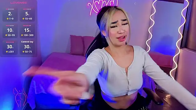 Malory tay1 online show from November 2025 11:32:01 AM