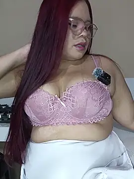 Trilyn25 online show from November 2025 03:01:02 AM