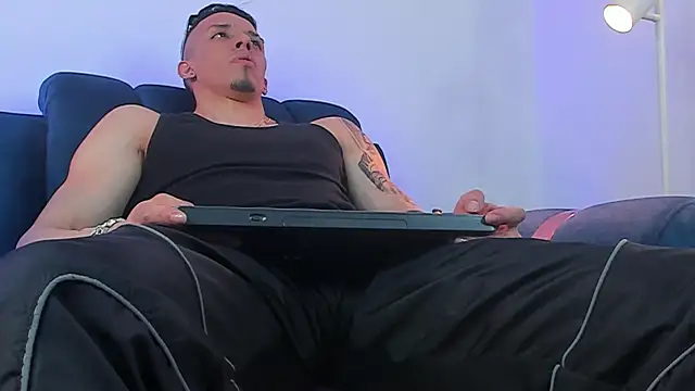 InkAngelo online show from November 2025 03:40:01 AM