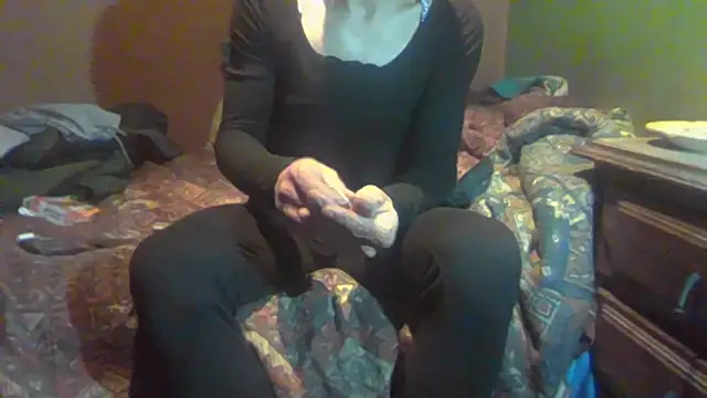 JoaoPinto0 online show from February 2026 11:23:01 PM