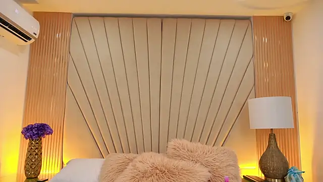 katia moregb online show from October 2025 07:55:02 PM