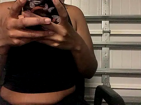 Snapshot of urgeminibrat chatting on November 2025 04:28:02 AM urgeminibrat online show from November 2025 04:28:02 AM