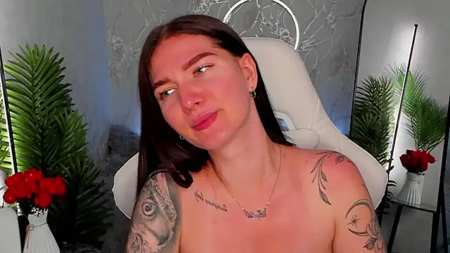 Snapshot of babyisperfect chatting on June 2026 12:32:01 AM babyisperfect online show from June 2026 12:32:01 AM