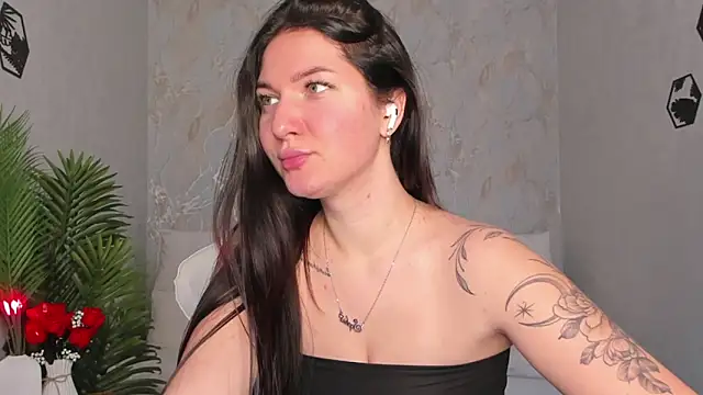 Snapshot of babyisperfect chatting on October 2025 03:28:02 AM babyisperfect online show from October 2025 03:28:02 AM