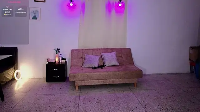 eleselas online show from October 2025 10:54:02 PM